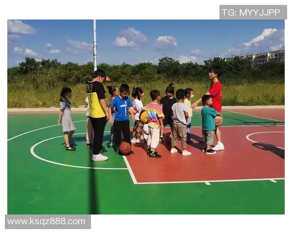 小学篮球训练营开启快乐运动新篇章助力孩子们健康成长